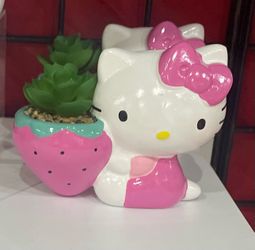 2024 Sanrio Hello Kitty Pink Strawberry Planter Artificial Fake Desk Plant NEW
