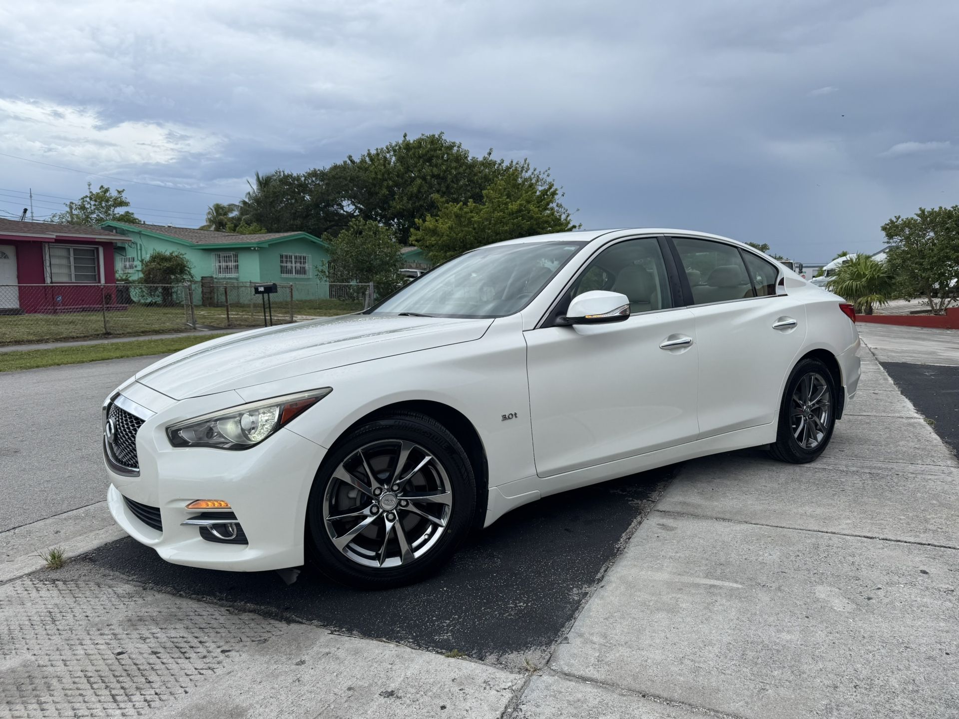 2017 Infiniti Q50