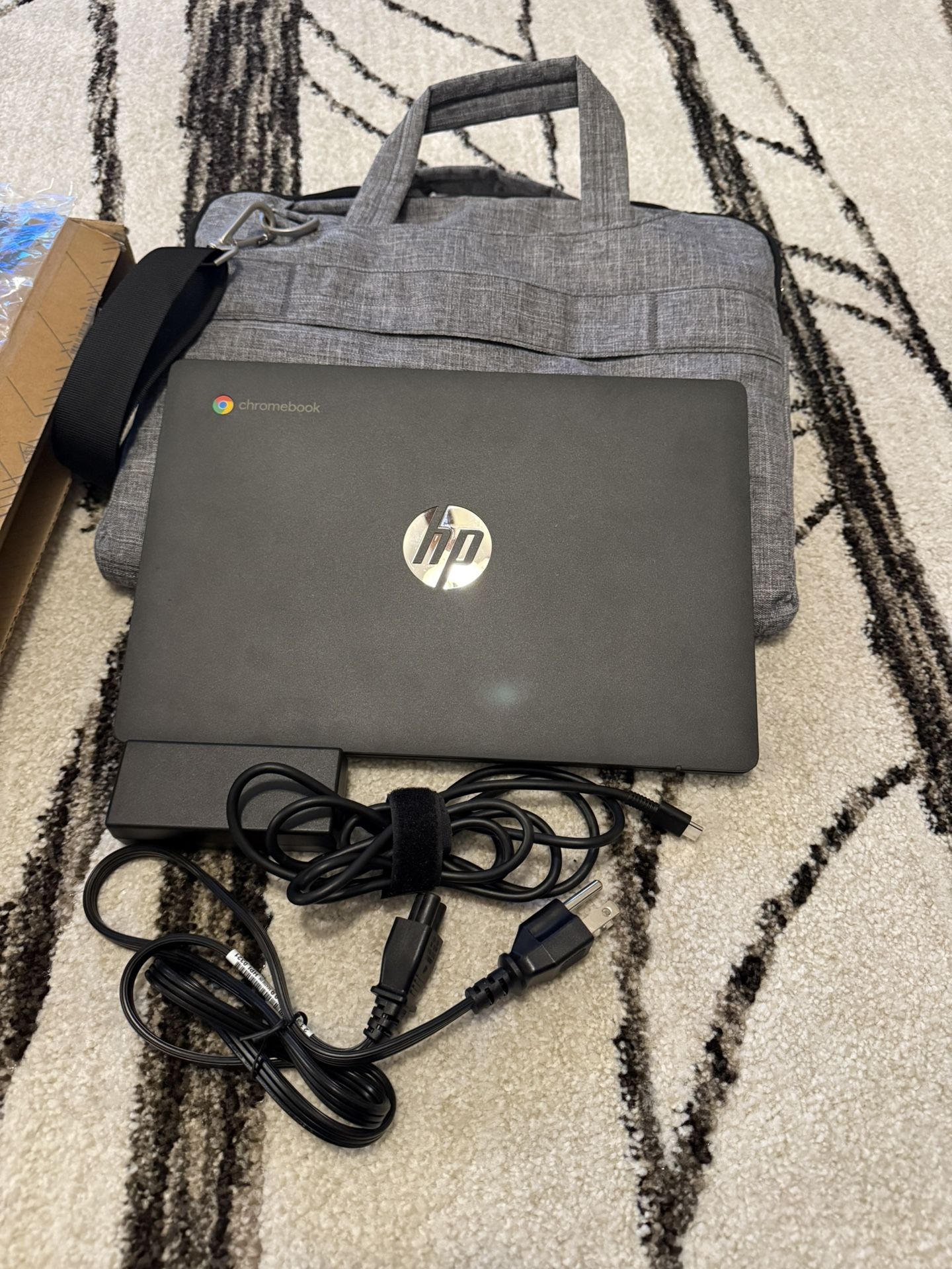 HP Chromebook, Laptop Carrying Case And Graphics Writing pad & Pen 