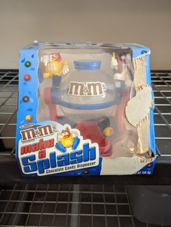 M&M Dispenser