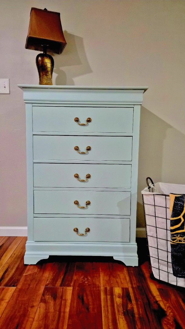 ✨ Refinished 5-Drawer Dresser – Frosted Jade & Gold Accents ✨