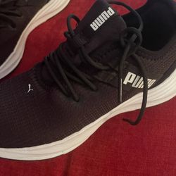 Woman’s Size 7 Pumas Price Firm 