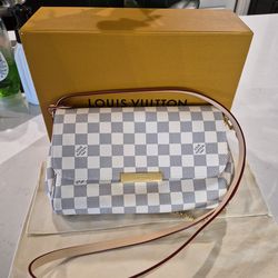 Beautiful Favorite MM Crossbody