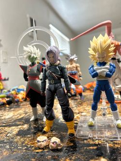 Shfiguarts Future Trunks