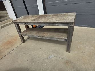 Wood work bench