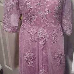 Beautiful  Light Purple Or Lilac Gown . ELEGANT SIZE 16
