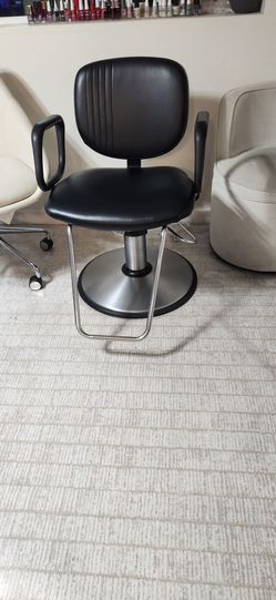 Barbara chair