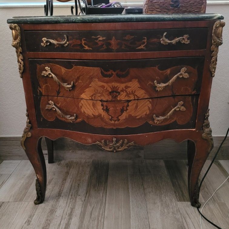 Antique. Marble Top Decorative Table