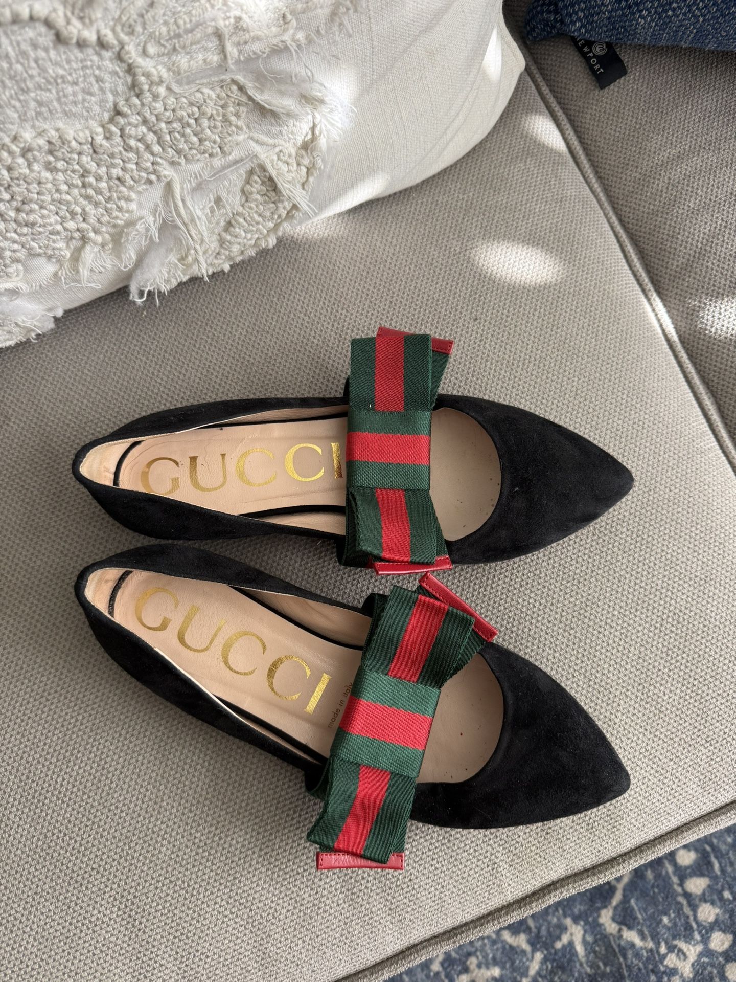 Gucci flats 
