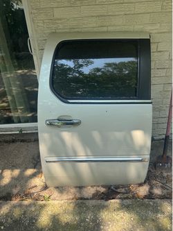 Escalade passenger back door ESV only