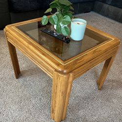 Coffee Table / End Table / Nightstand 