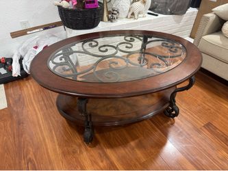 Living room center table