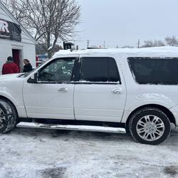 2011 Ford expedition 5.4 L V8 fully loaded super clean
