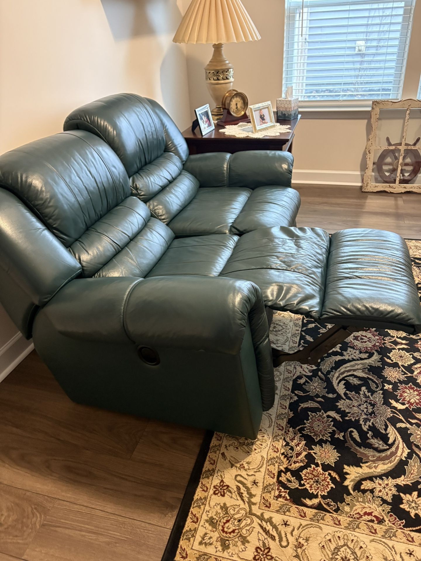 LaZboy love Seat/Sofa