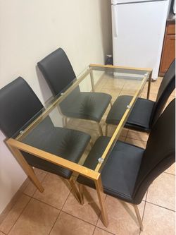 Kitchen tables and chairs