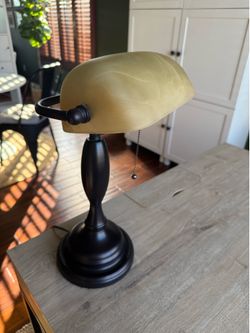 Classic Desk Lamp