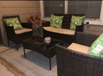 4 Piece Conversation Patio Set *New*