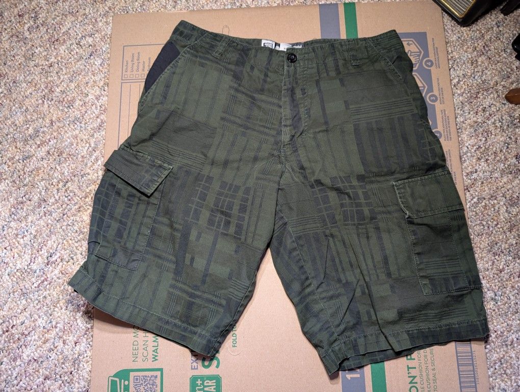 Hot Topic Social Collision Green Black Shorts Size 32 Checkered