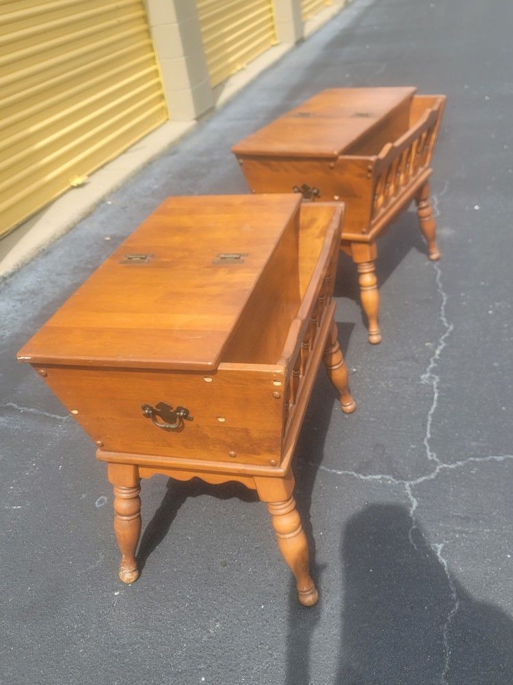Pair Of Ethan Allen Vintage Dough Box Side/End Tables