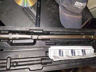 Precision instruments split beam 1/2 inch torque wrench