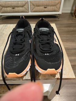 Under Armour Shoe size 10 B
