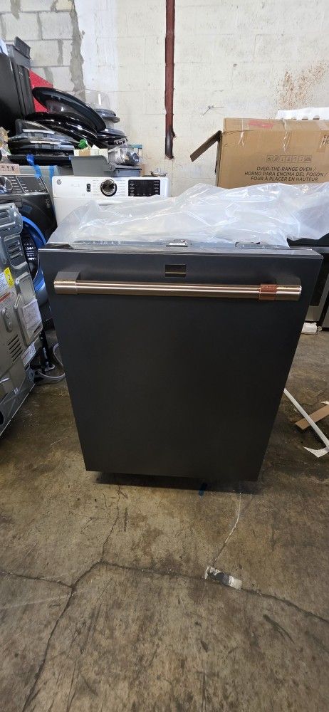 NEW CAFE DISHWASHER MATTE BLACK