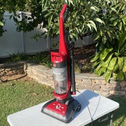 Hoover Wind Tunnel Max Capacity Vacuum