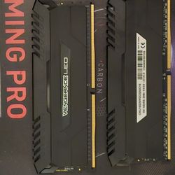 Corsair Vengeance DDR4 (32gb) 16 Gb Each