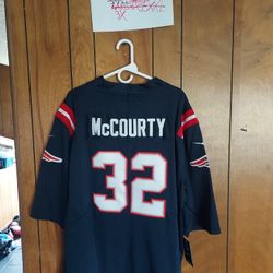Surprise Sticker With 3x Patriots Mccourty Jersey