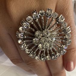 VINTAGE RHINESTONE ADJUSTABLE RING! WOW