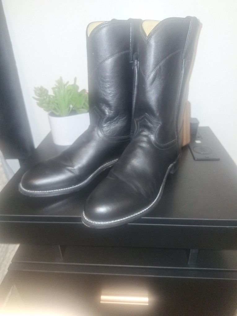Justin Cowboy Boots Stlye 3133