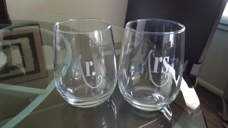 MR & MRS stemless wine glasses