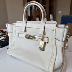 Coach Swagger Carryall Chalk Leather 34408 Authentic