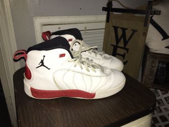 Jordan kids size 3