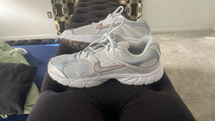 Woman shoes