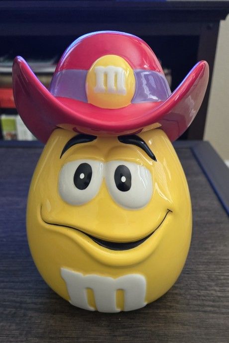 M&M Candy Jar. Retro 2003 Series