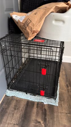 Kong brand kennel with 2 doors size medium fits smaller breeds
