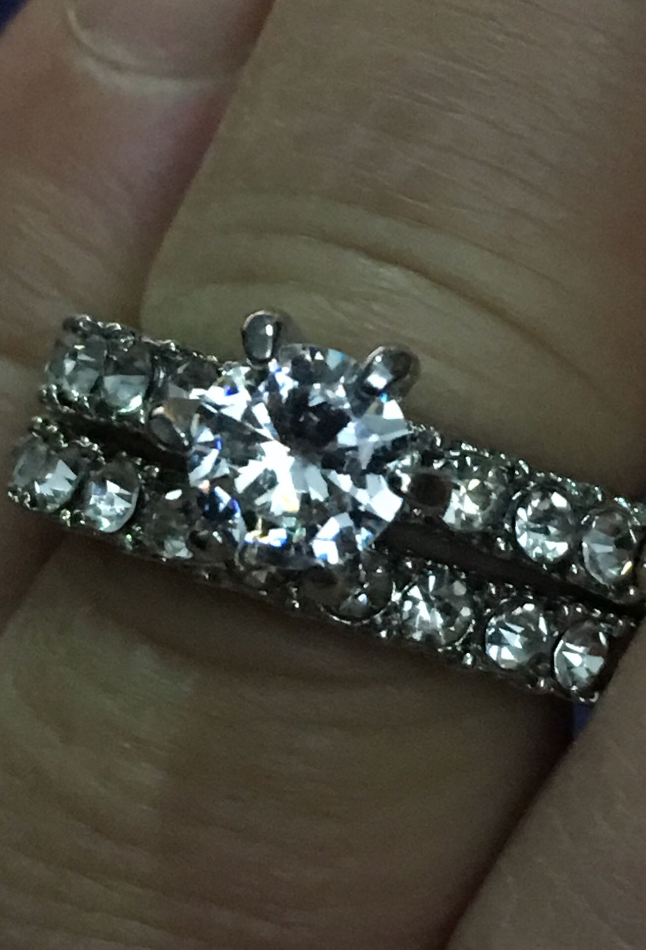 Women’s 1.86 round cut lab diamond 💎 wedding engagement ring set