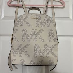 Michael Kors Cindy Large Graphic Logo Backpack 