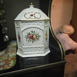 Old Country Rose's China Bone Set