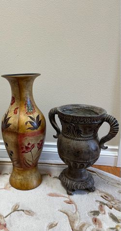 Decorative vase and urn