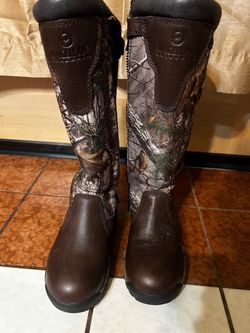 Hunting snake proof boots