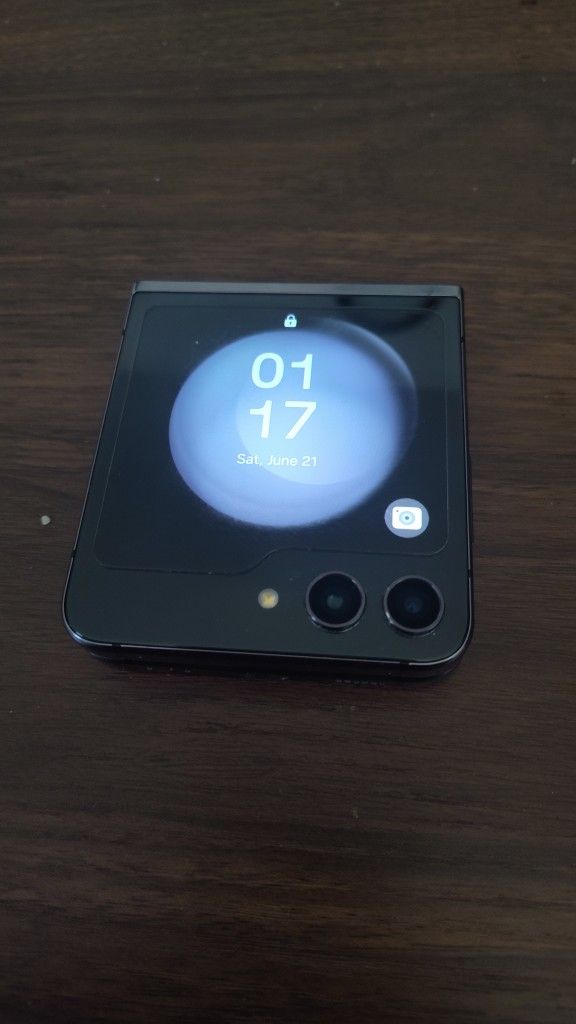 Samsung Galaxy Flip 5 (256gb) (Carrier T-Mobile)
