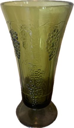 Vintage Indiana Glass Avocado Green Harvest Grape Pedestal Vase