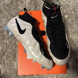 Size 11 Vaporposite Football Cleats