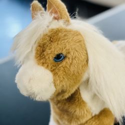 Fureal Friends butterscotch pony
