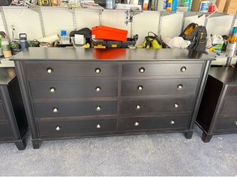 Solid Wood Dresser w/Night Stands