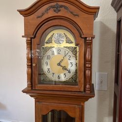 Tempus fugit Antique Clock