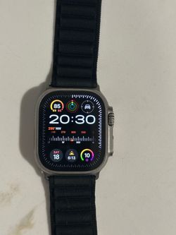 Apple Watch Ultra 1st Gen 49mm GPS + Cellular