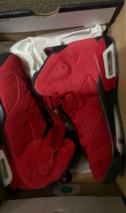 Toros Jordan’s Size 5Y 